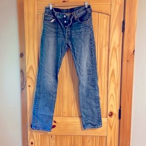 Levi’s 501 straight leg 100% cotton jeans